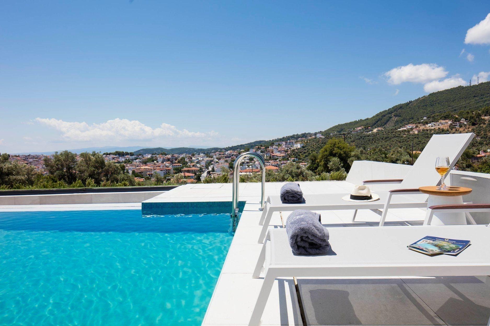 Amira Luxury Suites Skiathos Exterior foto