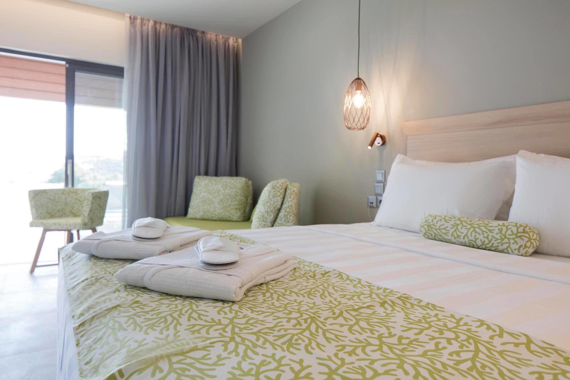 Amira Luxury Suites Skiathos Exterior foto